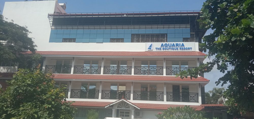 Aquaria Bar Vytila